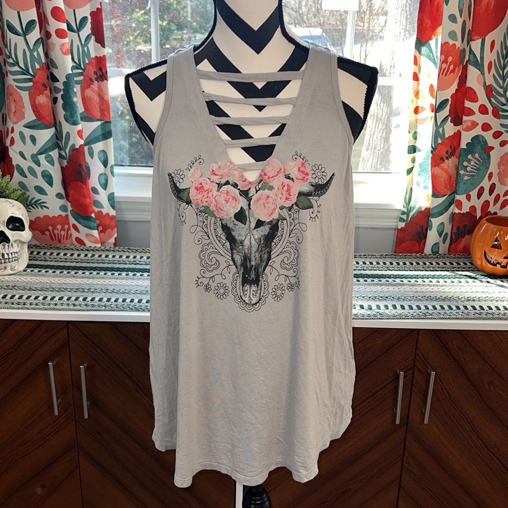 Torrid Cow Skull Roses Ladder Graphic Tank Top Size 00